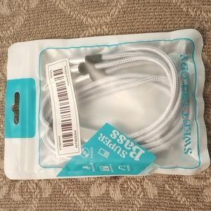 3 prong device charger. iPhone, android, and wireless devices.